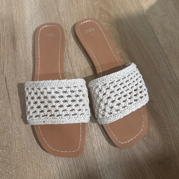 Zara Sandals W8 (39) - Picture 1 of 4